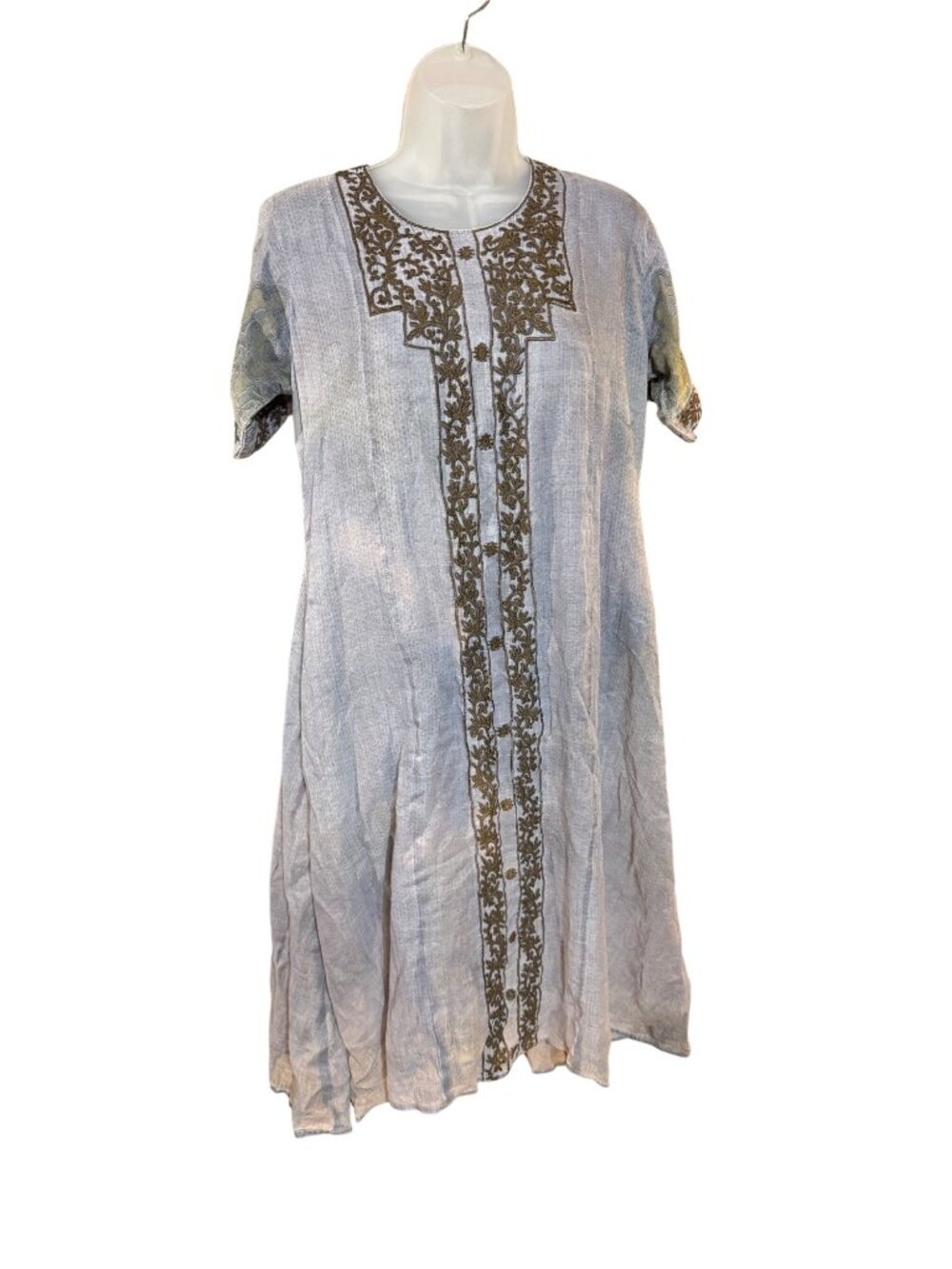 Boho Gray Short Sleeve Dress With Floral Embroidery & Keyhole Back Closure Light